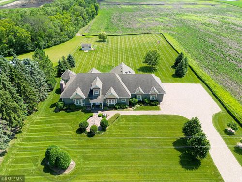 211 4th St W, Maple Lake, MN, 55358-2524 | Card Image