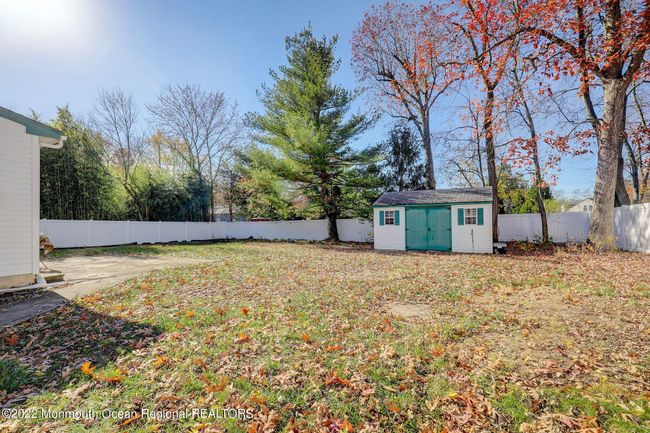 70 Crest Dr, House other with 3 bedrooms, 2 bathrooms and null parking in Howell NJ | Image 24