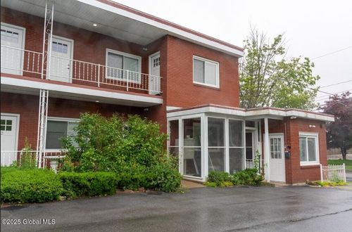 9-195 S Broadway, Saratoga Springs, NY, 12866-4505 | Card Image