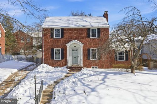 1135 N Powhatan St, ARLINGTON, VA, 22205-1751 | Card Image