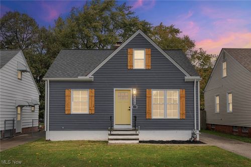 4910 Russell Ave, Parma, OH, 44134-1865 | Card Image