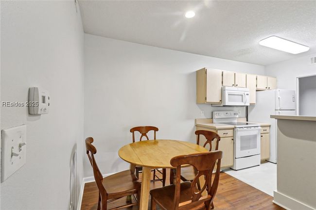 APT-1004 - 897 Fording Island Rd, Condo with 2 bedrooms, 2 bathrooms and null parking in Bluffton SC | Image 26