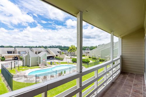 44 April Point Dr S, Montgomery, TX, 77356-5839 | Card Image