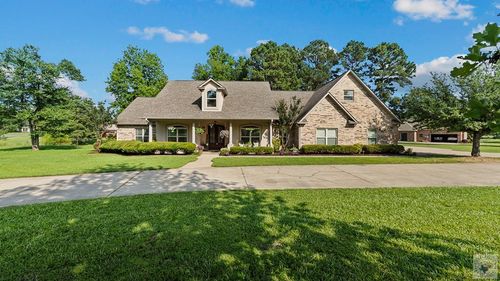 220 Quail Trl, Texarkana, TX, 75501-8820 | Card Image