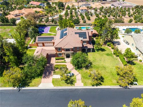 1055 Lowry Ranch Rd, Corona, CA, 92881-4736 | Card Image