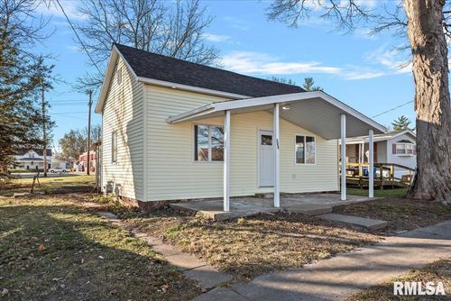 375 E Washington St, Greenview, IL, 62642-9701 | Card Image