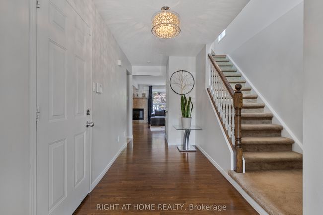 82 Rossmore Crt, House other with 3 bedrooms, 2 bathrooms and 2 parking in London ON | Image 20