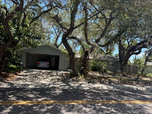 439 E Martin Luther King Jr Dr, TARPON SPRINGS, FL, 34689-4451 | Card Image