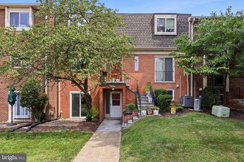 244-4533 Logsdon Dr, ANNANDALE, VA, 22003-3525 | Card Image