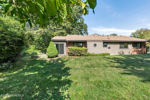 60 Falmouth Ct, Red Bank, NJ, 07701-5404 | Card Image