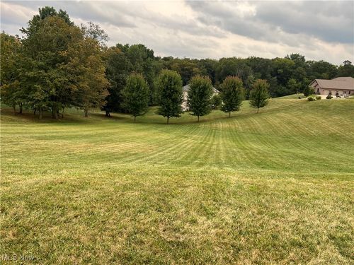 67525 Evensong Rd, Saint Clairsville, OH, 43950-8452 | Card Image