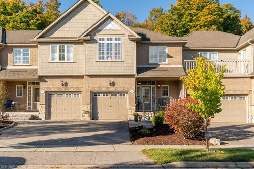 589 Winterburg Walk, Waterloo, ON, N2V2M8 | Card Image