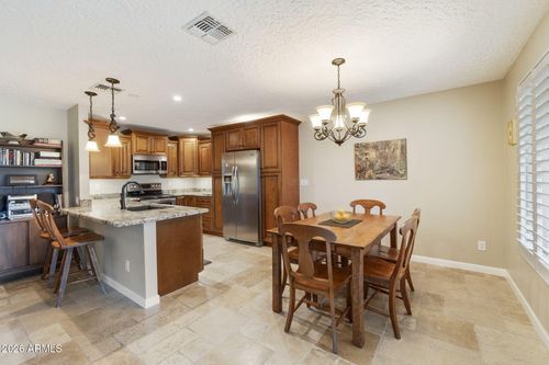 560 S Palo Verde Way, Mesa, AZ, 85208-6467 | Card Image