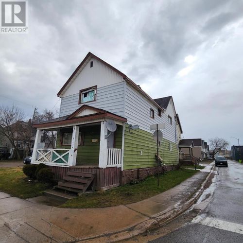 174 Andrew St, Sault Ste. Marie, ON, P6A1N4 | Card Image