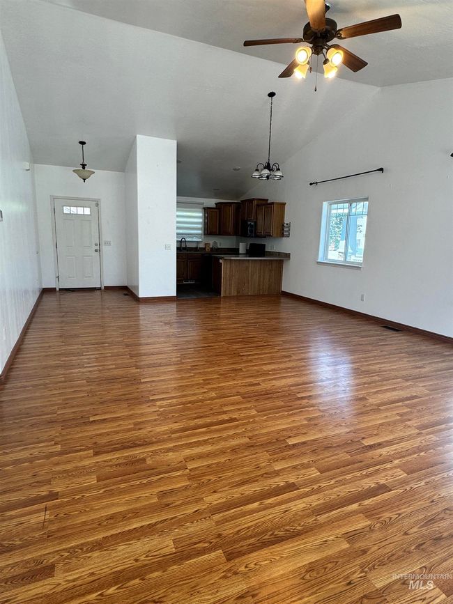 1173 Knoll Ridge Rd, House other with 3 bedrooms, 2 bathrooms and 2 parking in Twin Falls ID | Image 9