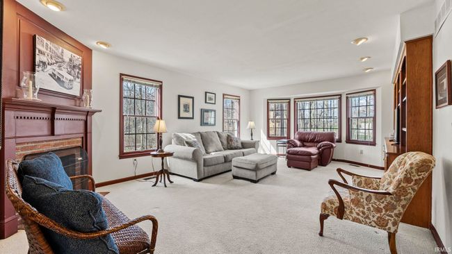 8215 Post Oak Ct, House other with 5 bedrooms, 3 bathrooms and null parking in Fort Wayne IN | Image 6