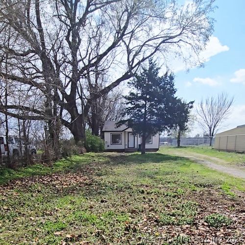 3834 W Admiral Blvd, Tulsa, OK, 74127-8146 | Card Image