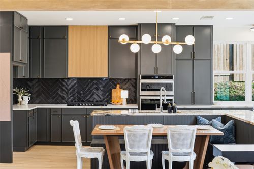 295 Desert Willow Way, Austin, TX, 78737-4620 | Card Image