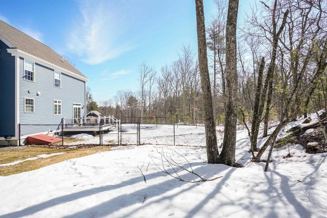 8 Green Rd, House other with 3 bedrooms, 3 bathrooms and null parking in Raymond NH | Image 36