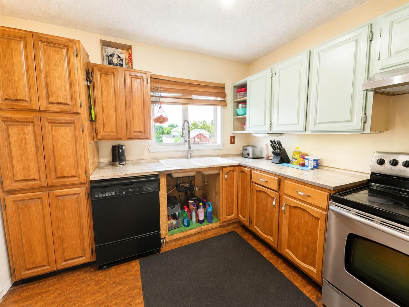 Residential in Rycroft 4