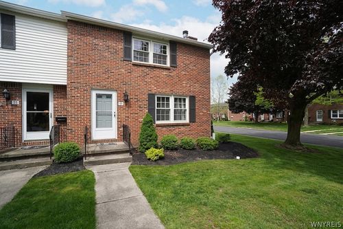 57 Wimbledon Ln, West Seneca, NY, 14224-1959 | Card Image