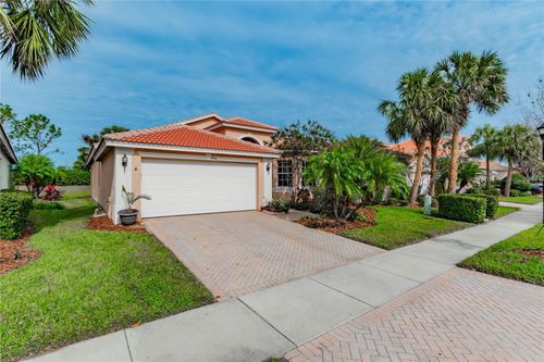4936 Sandy Brook Cir, WIMAUMA, FL, 33598-4020 | Card Image