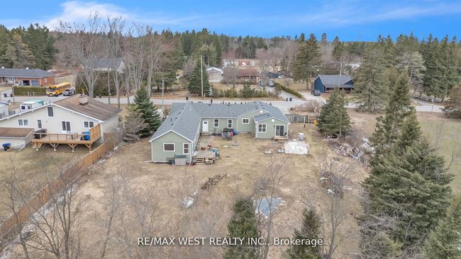 8709 9 Th Line, House other with 3 bedrooms, 3 bathrooms and 8 parking in Utopia ON | Image 17