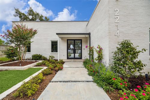2214 Hoskins Dr, Houston, TX, 77080-5424 | Card Image