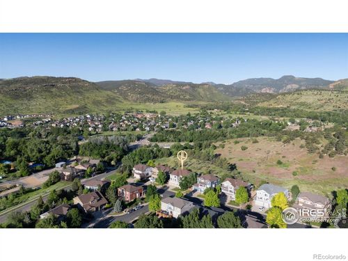 117 Eagle Valley Dr, Lyons, CO, 80540-4208 | Card Image
