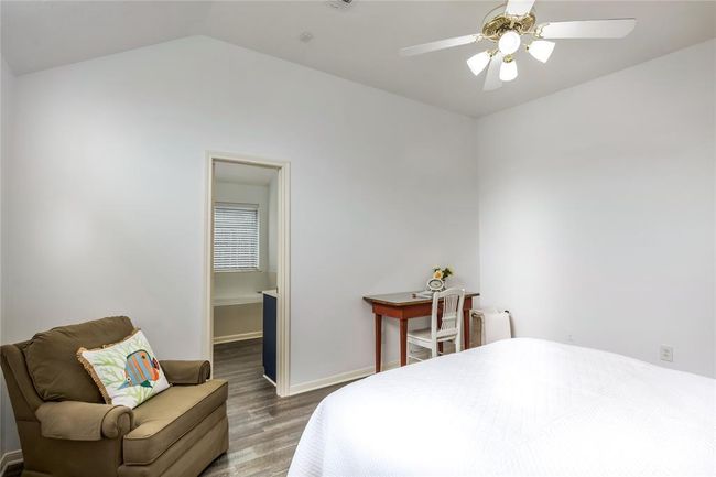 7511 Alderly Dr, House other with 4 bedrooms, 2 bathrooms and 2 parking in Spring TX | Image 23