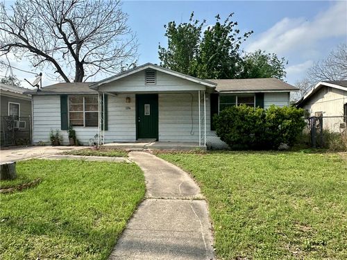 1206 W Powell St, Beeville, TX, 78102-6620 | Card Image