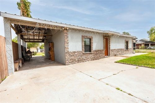 110 Cabana Dr, Donna, TX, 78537-8881 | Card Image