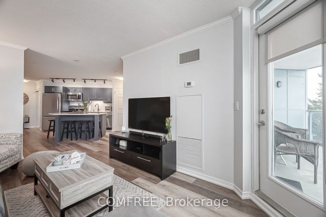 110 - 340 Watson St W, Condo with 1 bedrooms, 1 bathrooms and null parking in Whitby ON | Image 15
