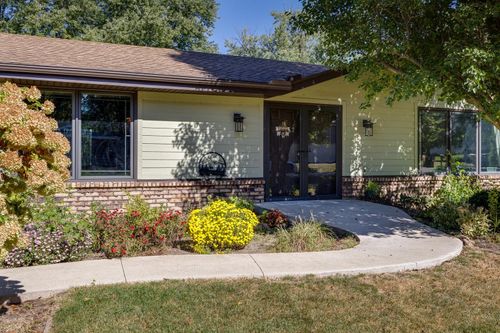 3459 Bee Ln, Beloit, WI, 53511-1901 | Card Image