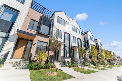 60-35 Lou Parsons Way, Mississauga, ON, L5H0B2 | Card Image