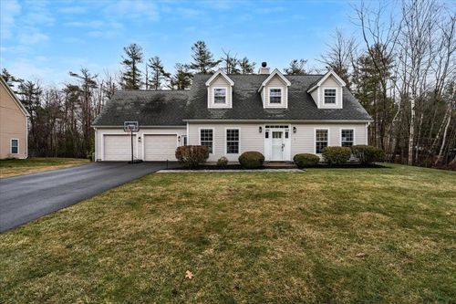 3 Blue Heron Dr, Dover, NH, 03820-9126 | Card Image