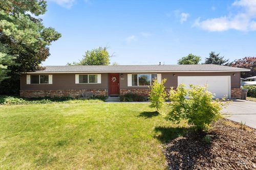 8021 W Hummel Dr, Boise, ID, 83709-1754 | Card Image