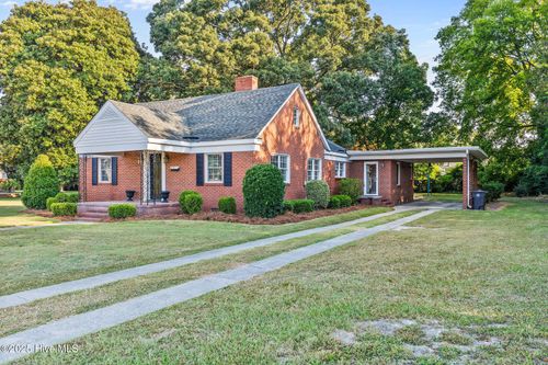 110 W Railroad St, La Grange, NC, 28551-1742 | Card Image