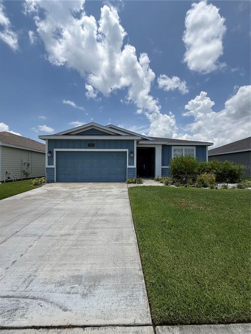 2002 Myrtle Pine St, KISSIMMEE, FL, 34746-2352 | Card Image