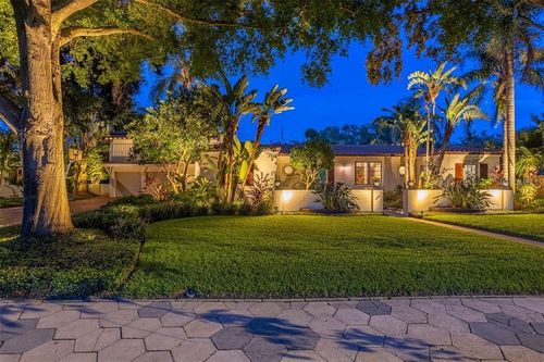 3649 Foster Hill Dr N, St Petersburg, FL, 33704-1138 | Card Image