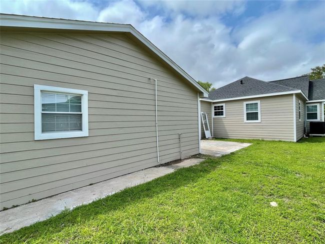 527 W 4 Th St, House other with 5 bedrooms, 3 bathrooms and null parking in Freeport TX | Image 36
