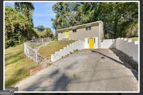 477 Fairlane Cir Nw, Atlanta, GA, 30331-1505 | Card Image