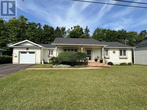242 Colin Ave, Summerside, PE, C1N5W5 | Card Image