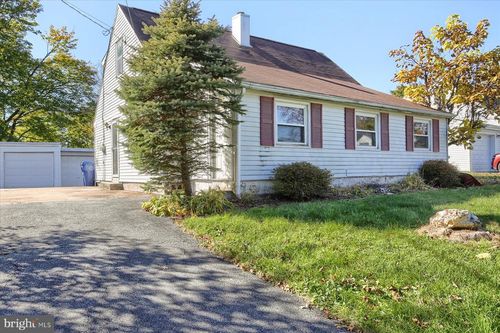 6123 Nassau Rd, HARRISBURG, PA, 17112-1842 | Card Image