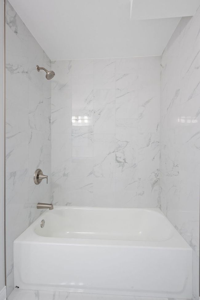 7810 N Neva Ave, House other with 4 bedrooms, 3 bathrooms and 1 parking in Niles IL | Image 17