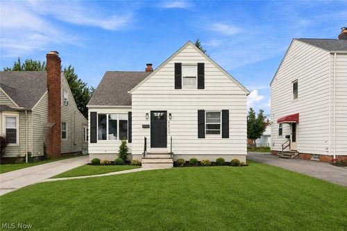 4037 Wilmington Rd, South Euclid, OH, 44121-2617 | Card Image