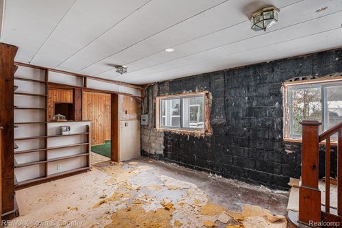 1101 Nutana Blvd, Mount Morris, MI, 48458-2116 | Card Image