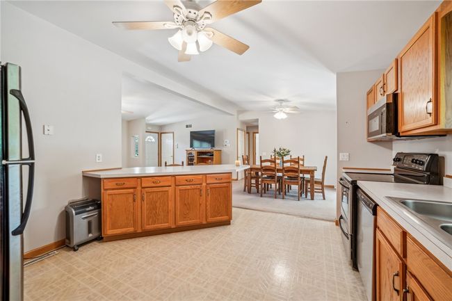 452 Upper Service Rd, House other with 3 bedrooms, 3 bathrooms and 8 parking in Hookstown PA | Image 27