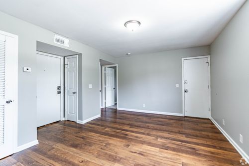 apt-a4-800 Anderson Ln, Madison, TN, 37115-2947 | Card Image