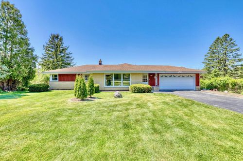 7371 S 49th St, Franklin, WI, 53132-9440 | Card Image
